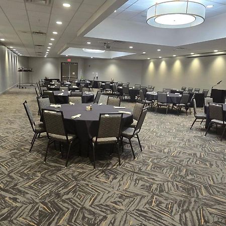 Holiday Inn - Bloomington - Normal By Ihg Ngoại thất bức ảnh